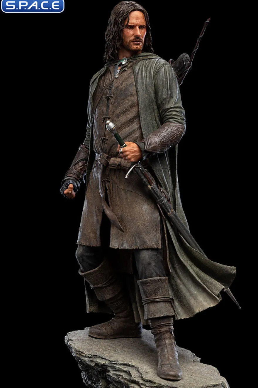 Aragorn »Hunter of the Plains« Statue