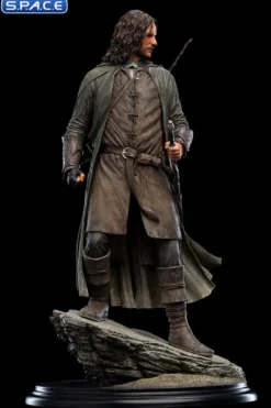 Aragorn »Hunter of the Plains« Statue