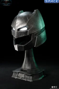 1:1 Armored Batman Helmet Life-Size Replica