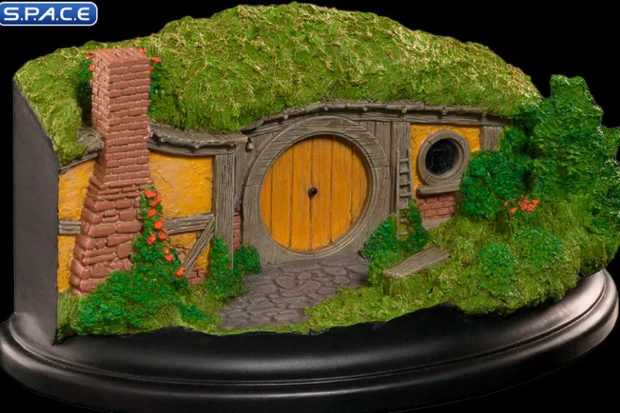 3 Bagshot Row Hobbit Hole
