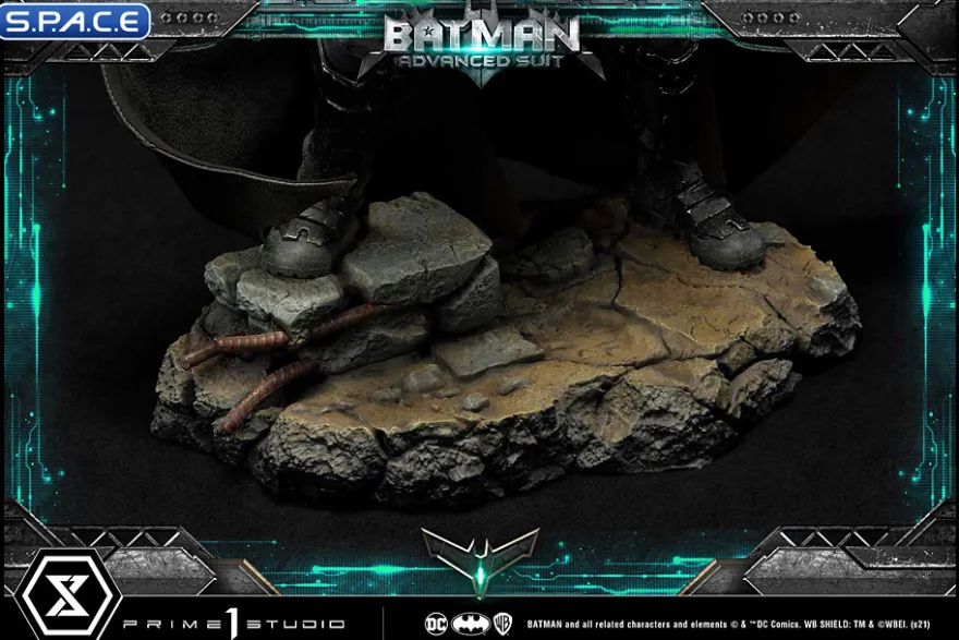 Batman Advanced Suit by Josh Nizzi Ultimate Museum Masterline Statue