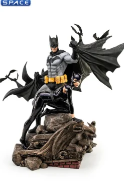 Batman & Catwoman Reunion Statue