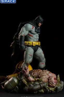 Batman Diorama by Ivan Reis