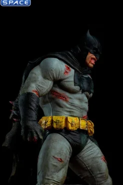 Batman Diorama by Ivan Reis