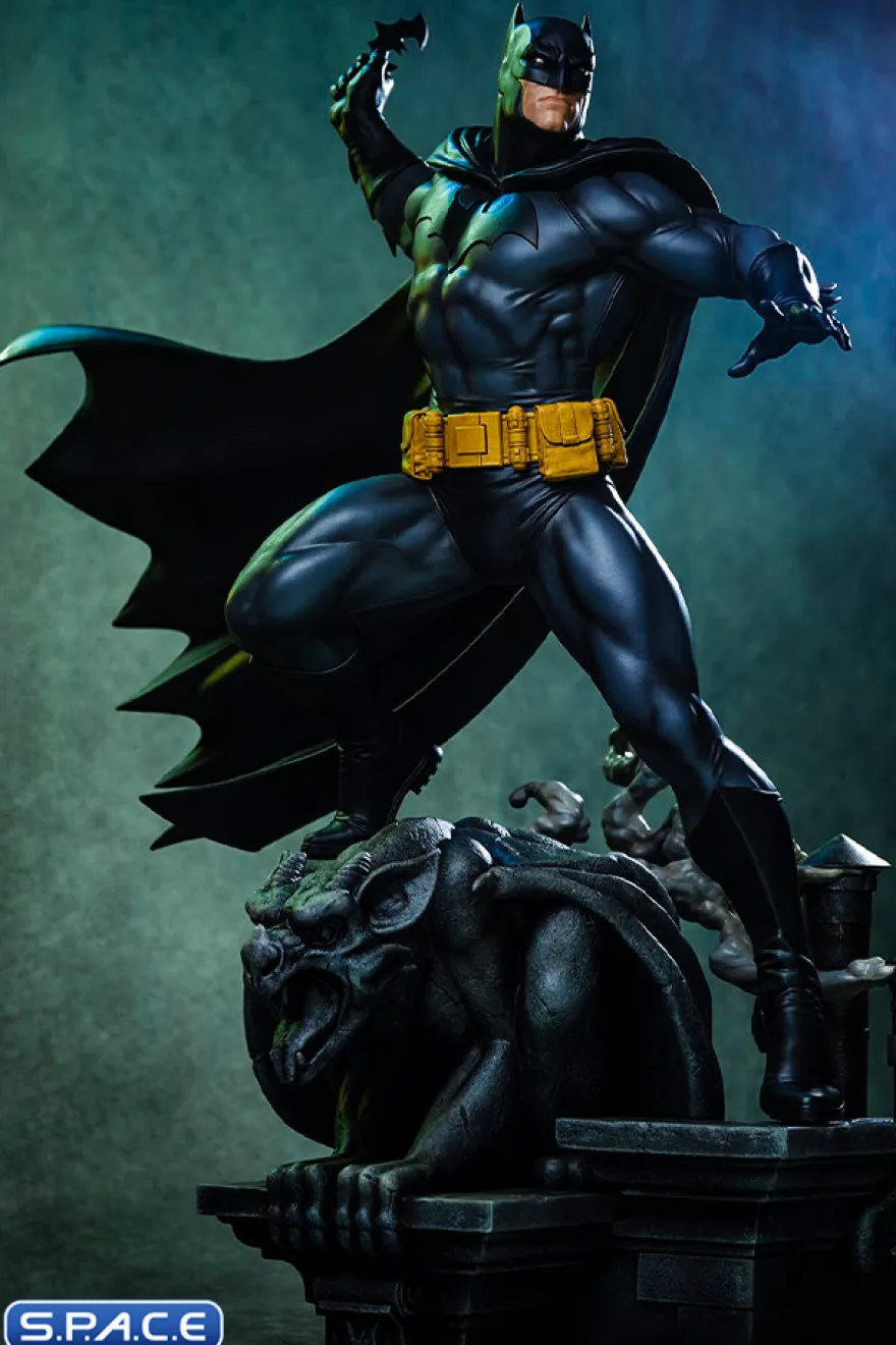 Batman Maquette - Black and Gray Edition