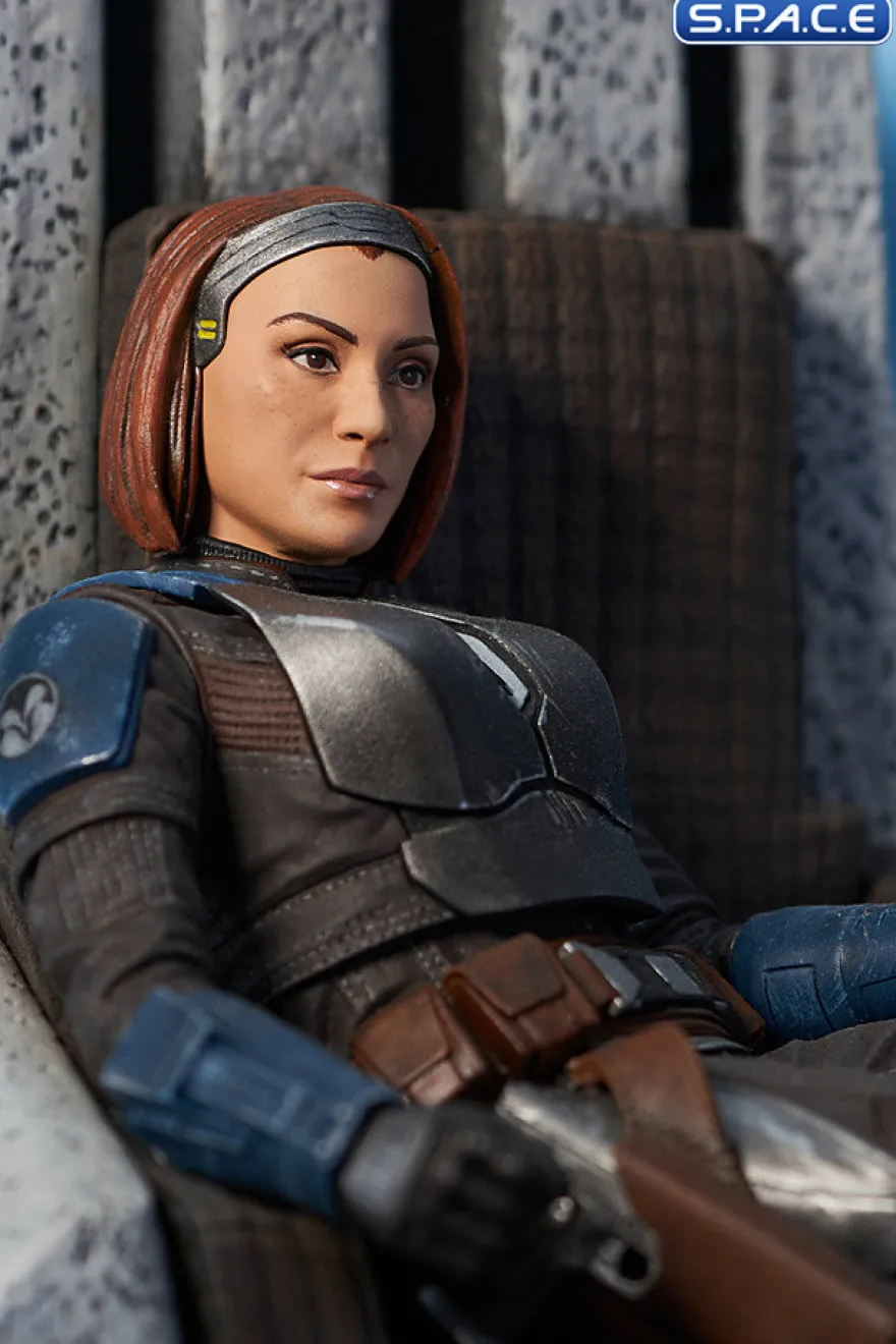 Bo-Katan Kryze on Throne Premier Collection Statue