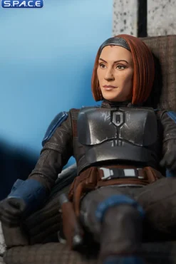 Bo-Katan Kryze on Throne Premier Collection Statue