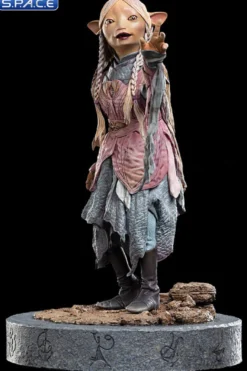 Brea the Gelfling Statue