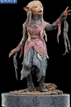 Brea the Gelfling Statue