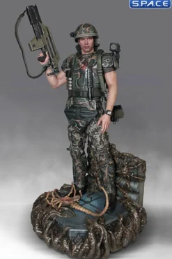 Corporal Dwayne Hicks Statue