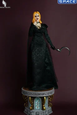 Daughter of a Vampire Earl Statue