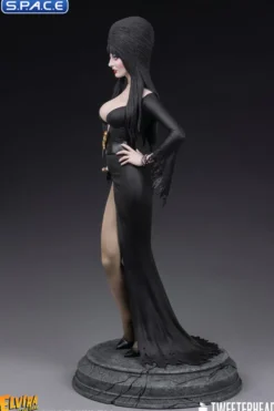 Elvira Maquette