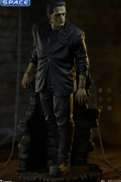 Frankenstein's Monster Premium Format Figure