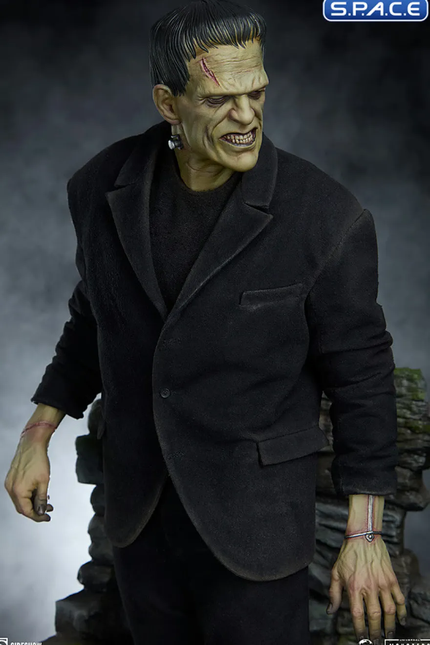 Frankenstein's Monster Premium Format Figure - Mixed Media Version