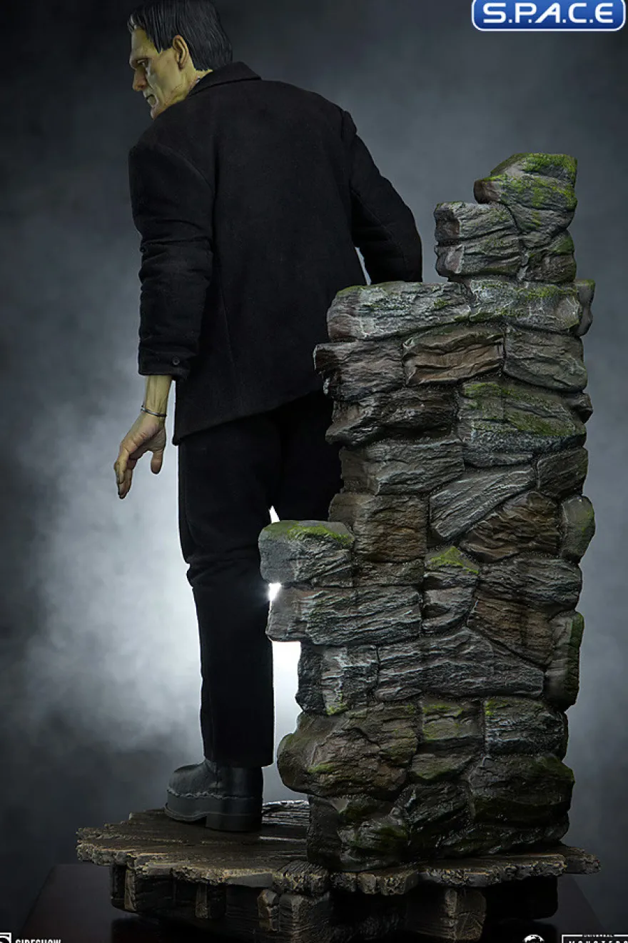 Frankenstein's Monster Premium Format Figure - Mixed Media Version