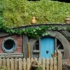 24 Gandalf's Cutting Hobbit Hole