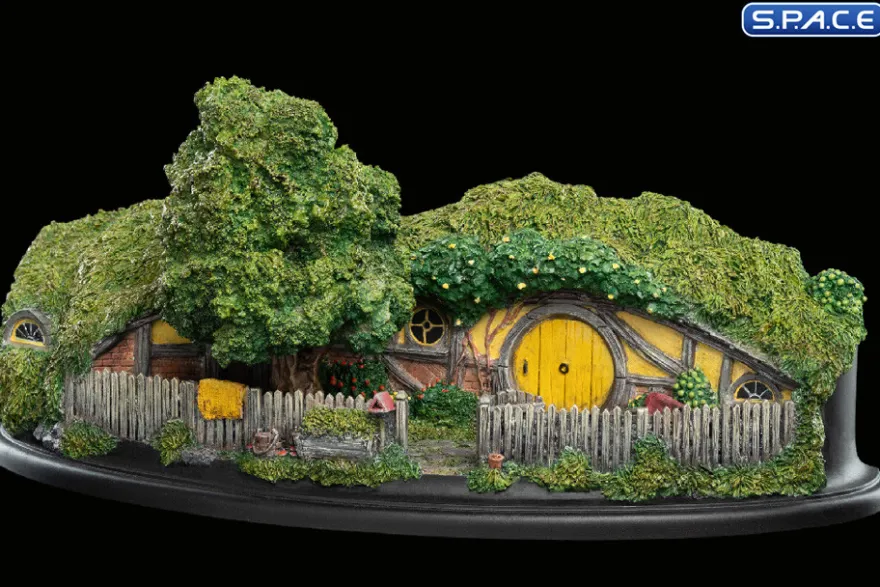25 Gandalf's Cutting Hobbit Hole