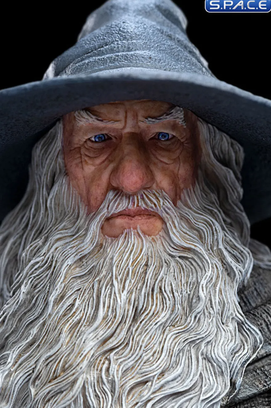 Gandalf the Grey Pilgrim Statue