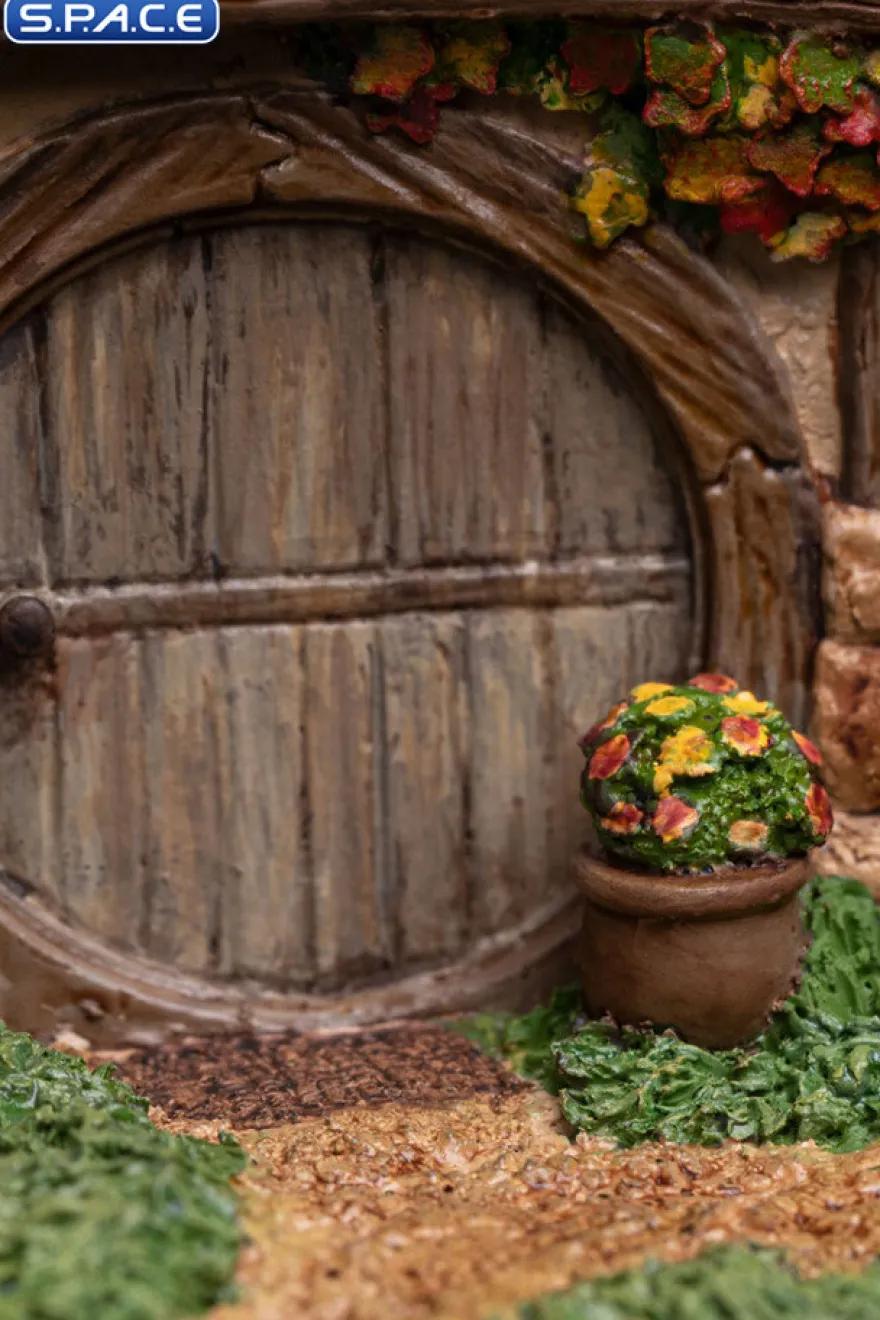 18 Gardens Smial Hobbit Hole