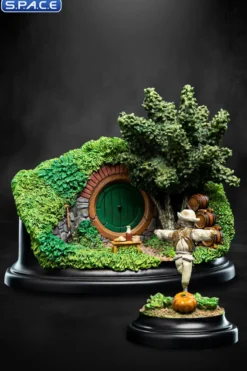15 Gardens Smial Hobbit Hole