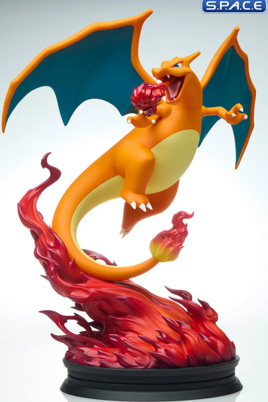 Glurak Statue