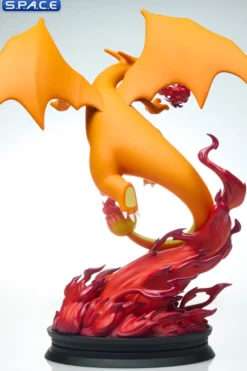 Glurak Statue