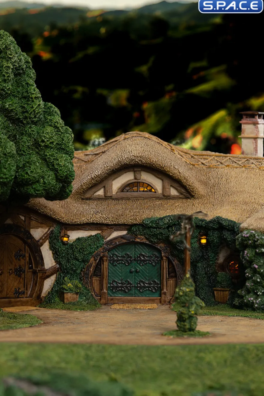 Green Dragon Inn Environment