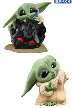 Grogu Helmet Hijinks & Peek-A-Boo
