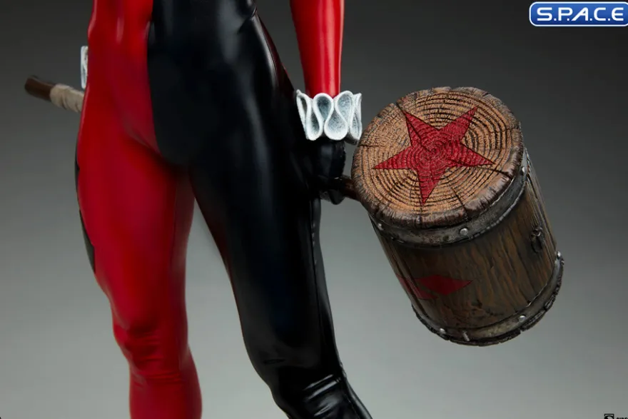 Harley Quinn Premium Format Figure