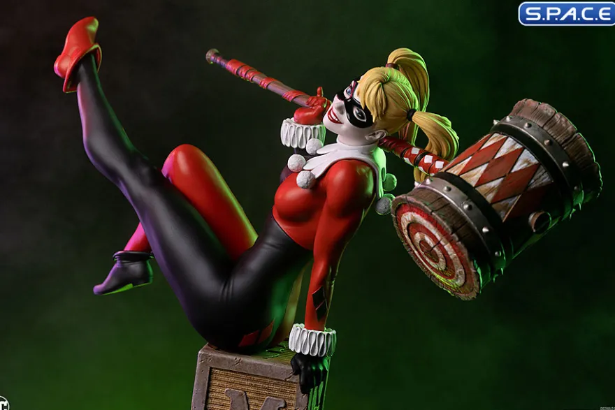 Harley Quinn Quarter Scale Maquette