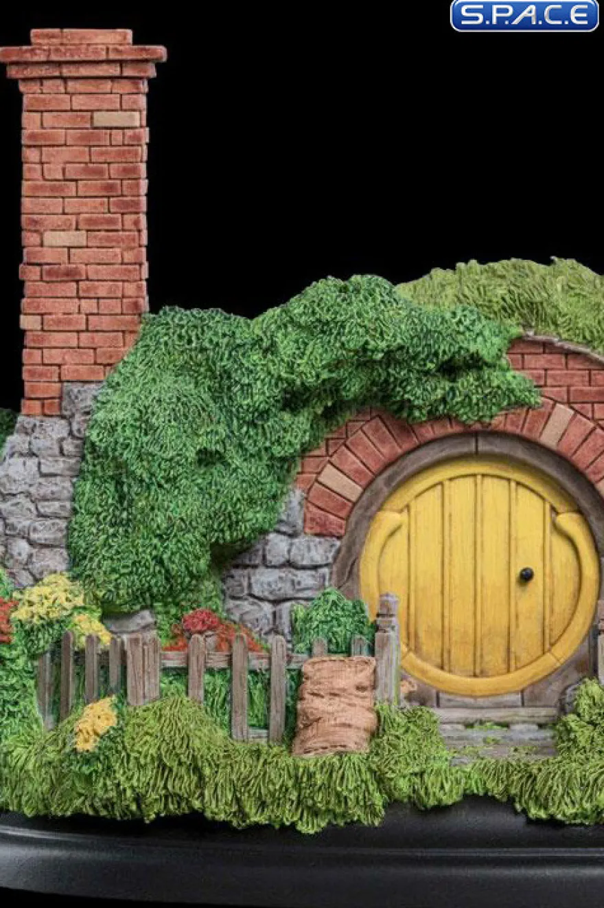 16 Hill Lane Hobbit Hole