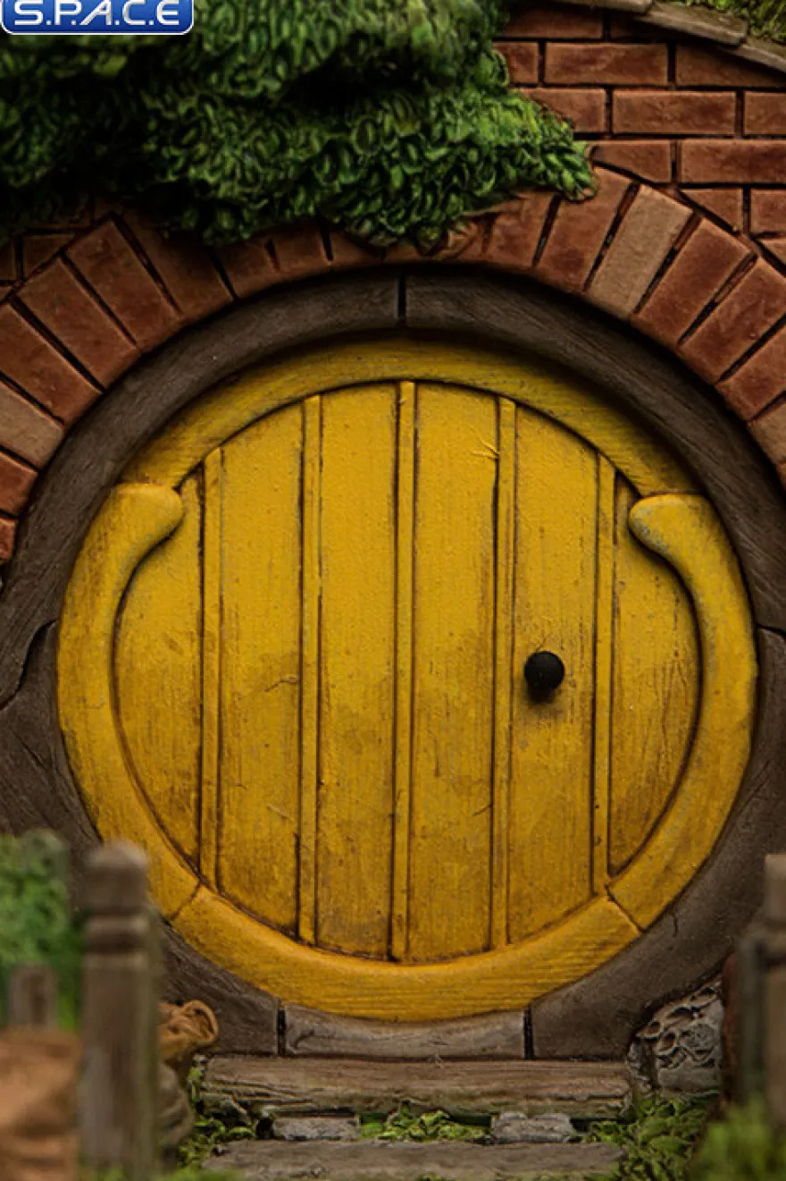 16 Hill Lane Hobbit Hole