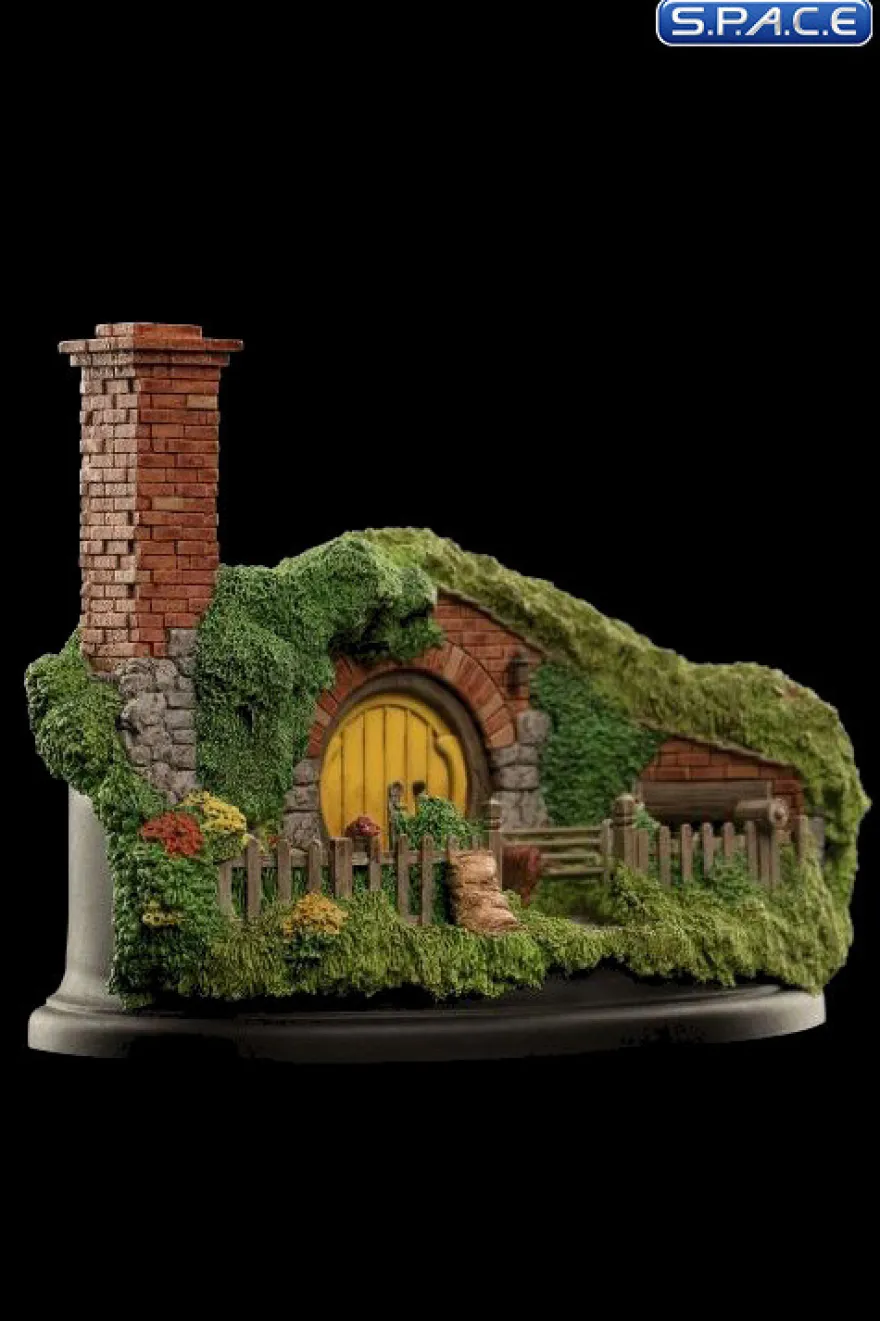16 Hill Lane Hobbit Hole