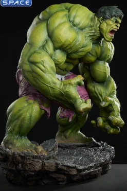 Hulk Premium Format Figure