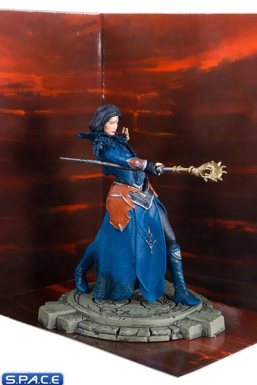 Hydra Lightning Sorceress - Common