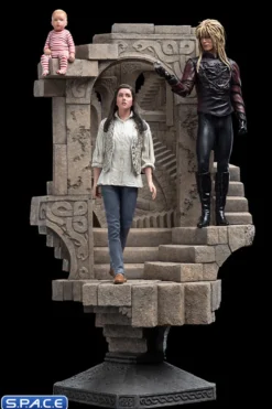 Jareth and Sarah in the Illusionary Maze Statue