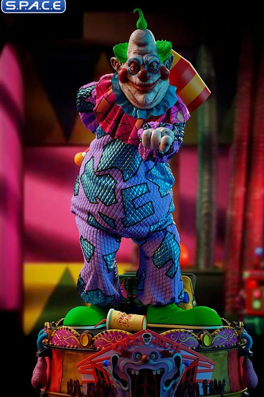 Jumbo Statue