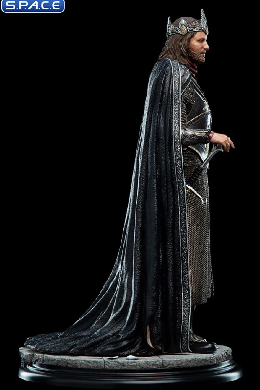 King Aragorn Statue