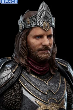 King Aragorn Statue
