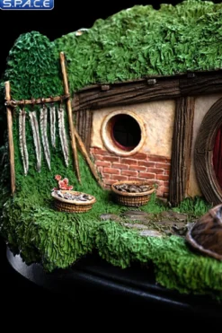 31 Lakeside Hobbit Hole