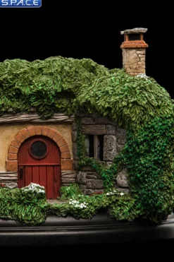 34 Lakeside Hobbit Hole