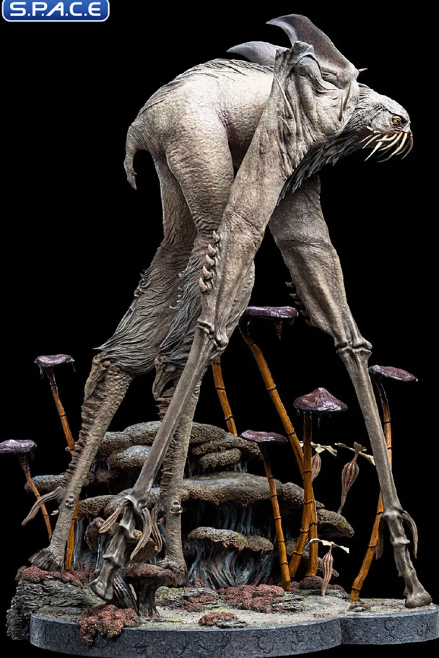 Landstrider Statue