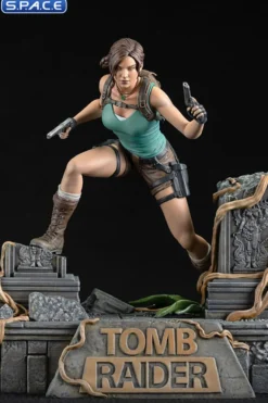 Lara Croft PVC Statue