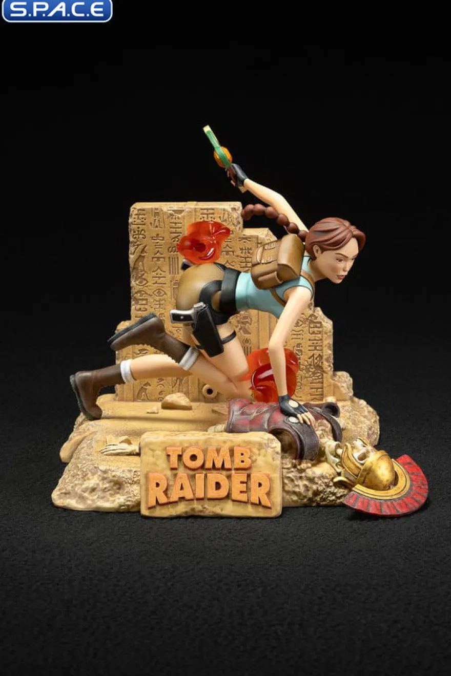Lara Croft PVC Statue - Classic Era Version