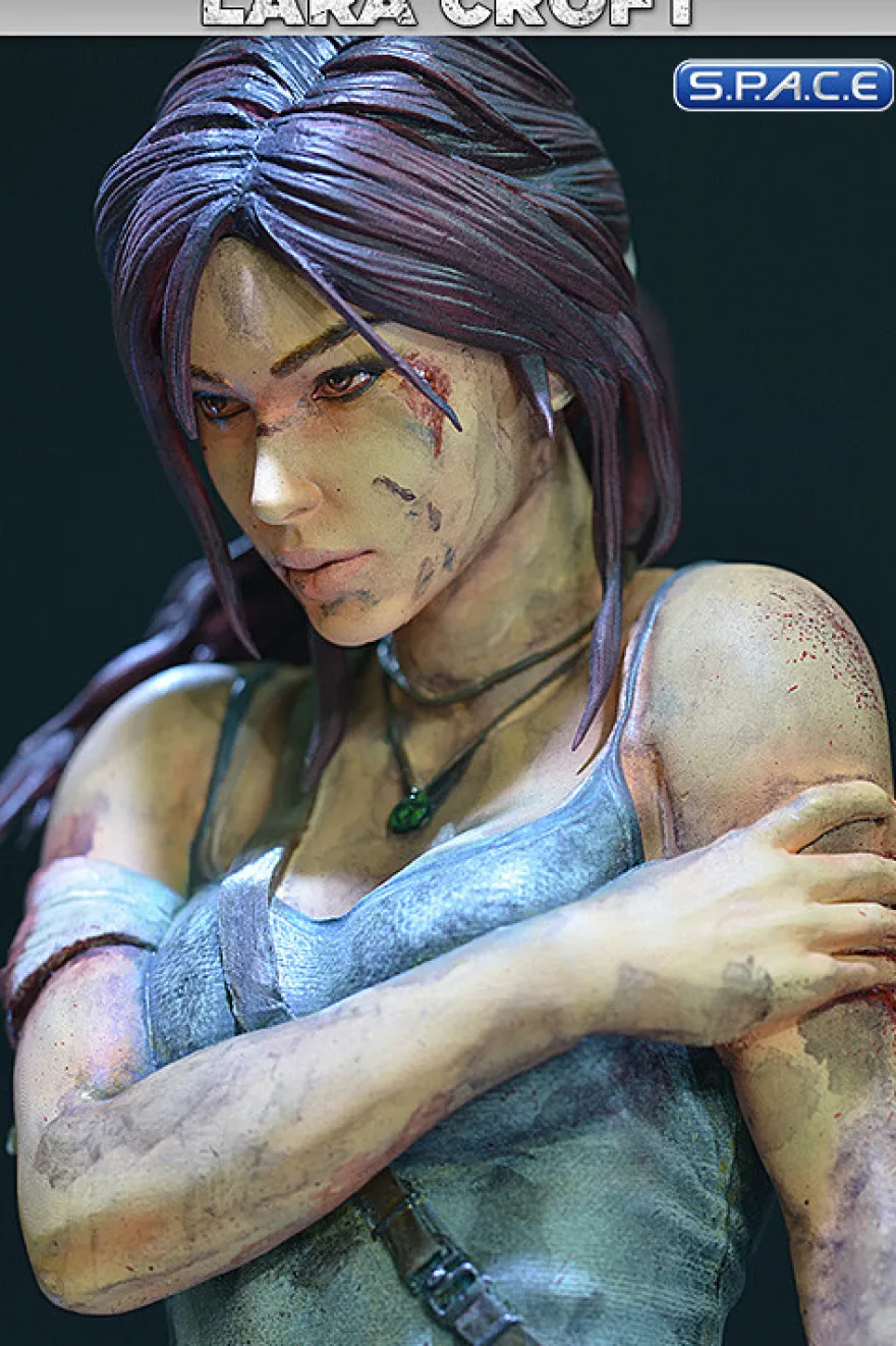 Lara Croft Survivor Statue
