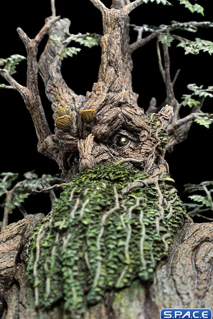 Leaflock the Ent Statue