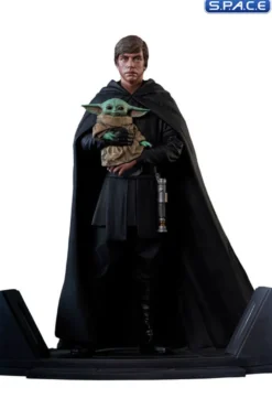 Luke Skywalker & Grogu Premier Collection Statue