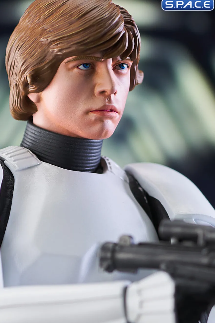 Luke Skywalker in Stormtrooper Disguise Milestones Statue