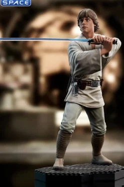 Luke Skywalker Training Milestones Statue