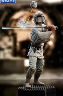 Luke Skywalker Training Milestones Statue